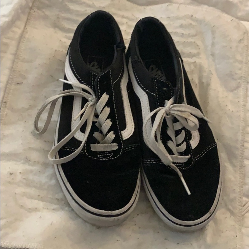 Black old skool vans